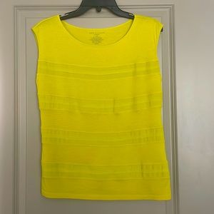 Ann Taylor women’s sleeveless blouse, yellow, size Medium Petite